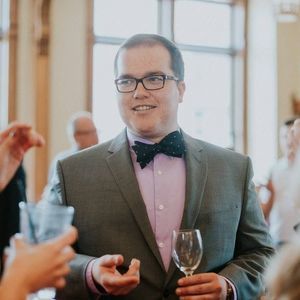 Meet your Posher, Stuart